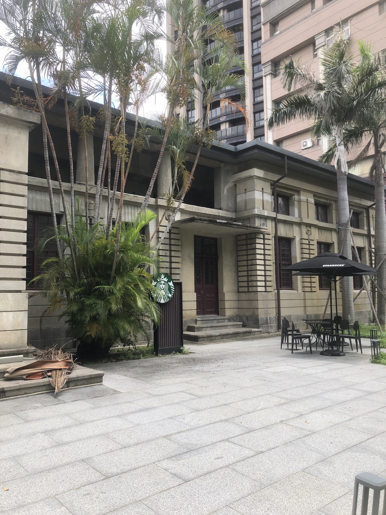 星巴克新竹州圖門市